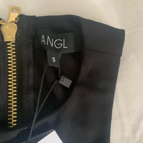 Angl chic peek zipper black crop tank top - Picture 7 of 7